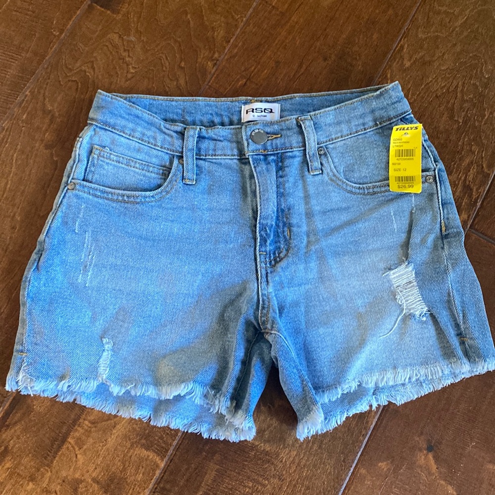 Tilly’s Girls RSQ Boyfriend Shorts NWT Size 12